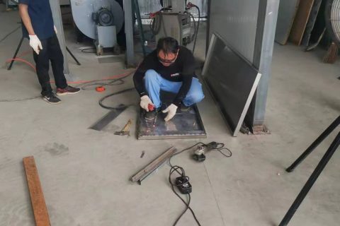 炎夏酷暑第一视角看粉末喷涂线厂家的安装现场! 炎夏酷暑第一视角看粉末喷涂线厂家的安装现场!